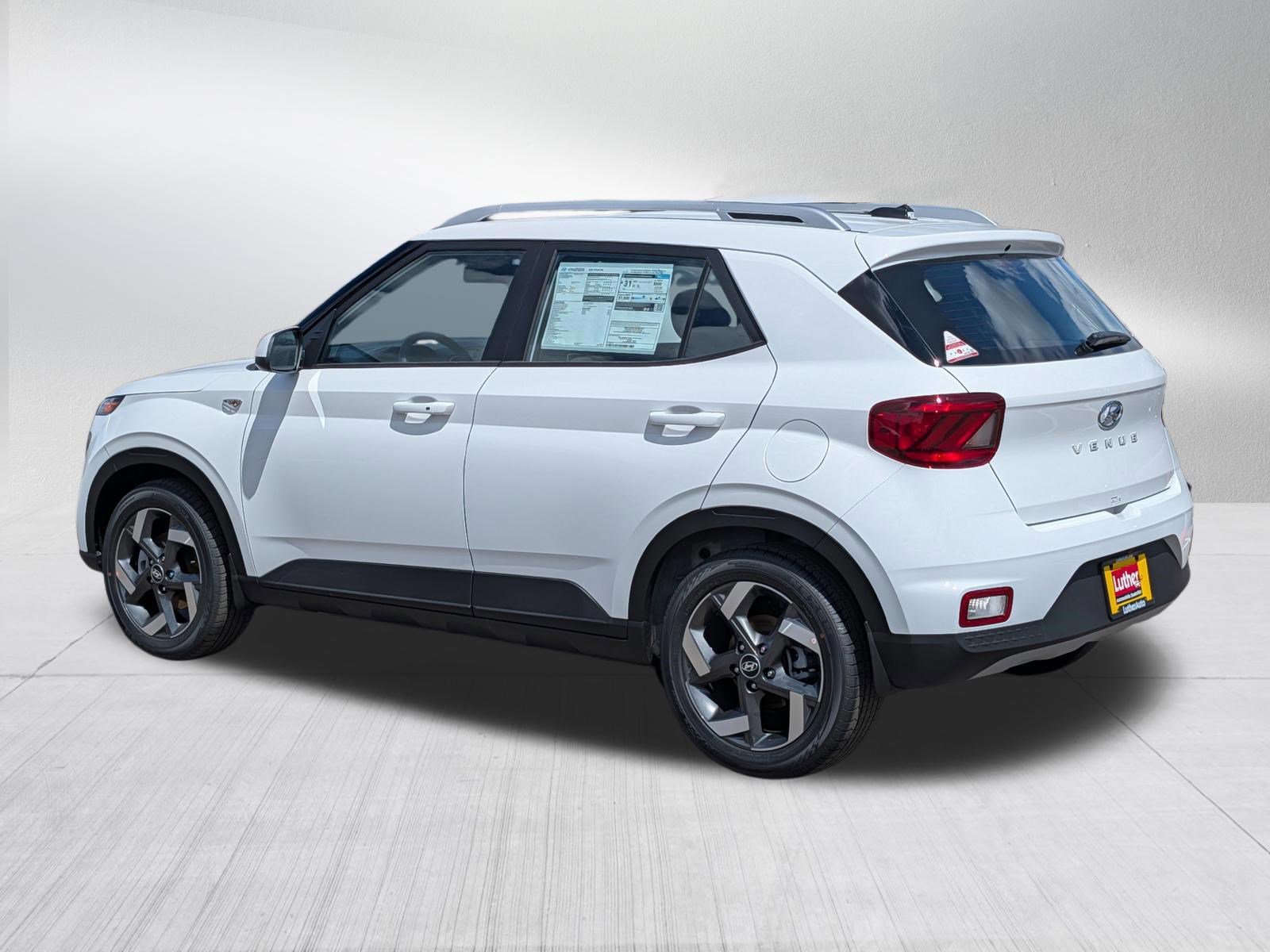 New 2026 Hyundai Venue SEL FWD image 3