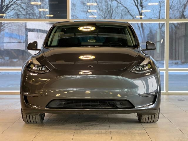 Used 2023 Tesla Model Y 2WD image 2