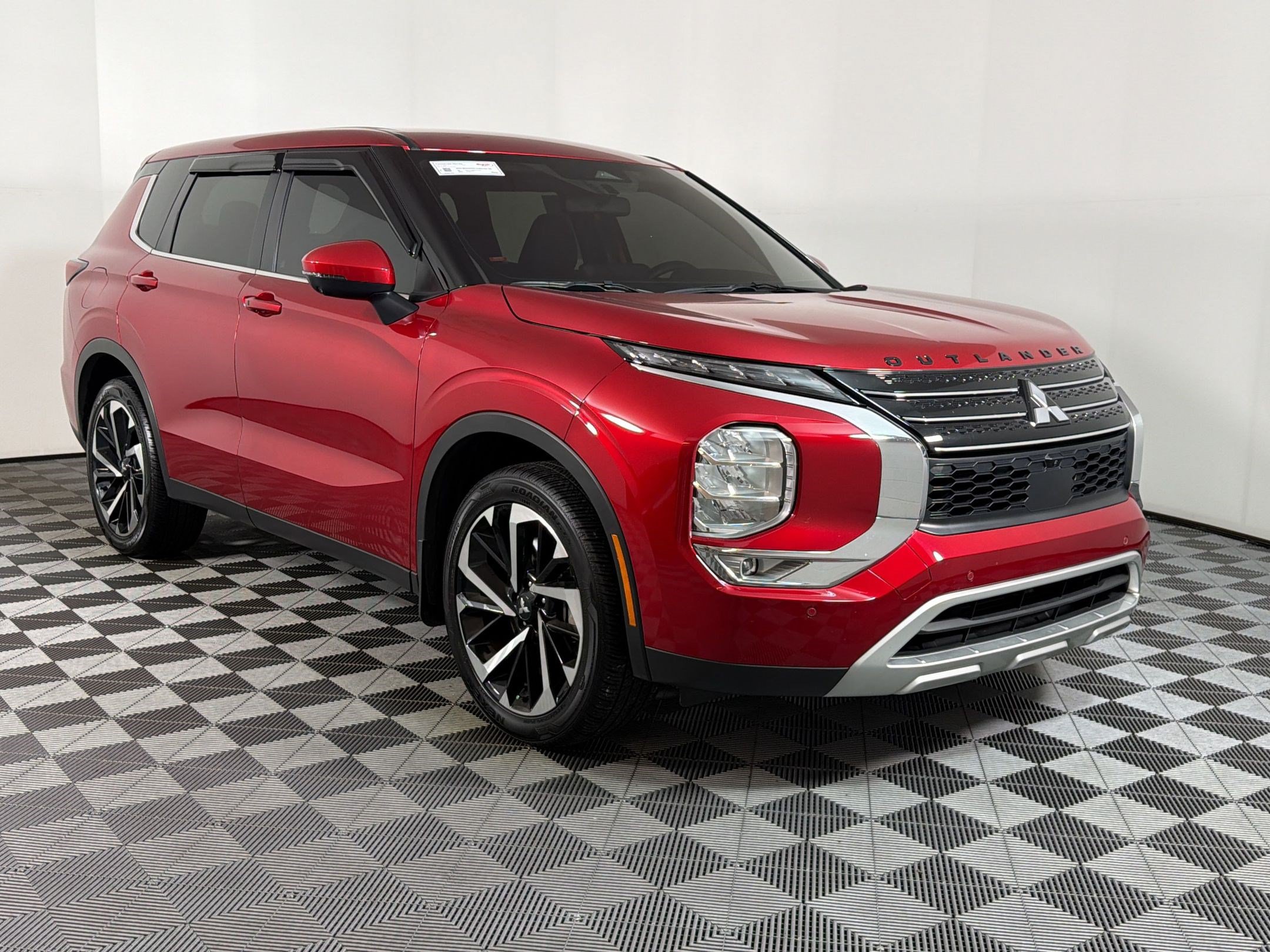 Used 2024 Mitsubishi Outlander SE FWD image 24