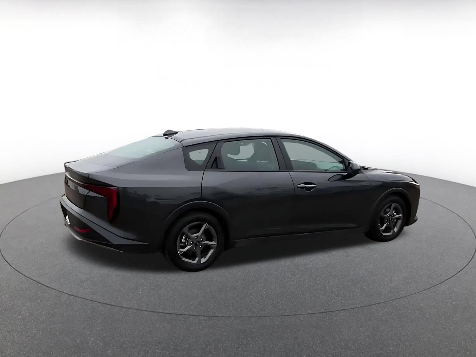 Used 2025 Kia K4 FWD image 15