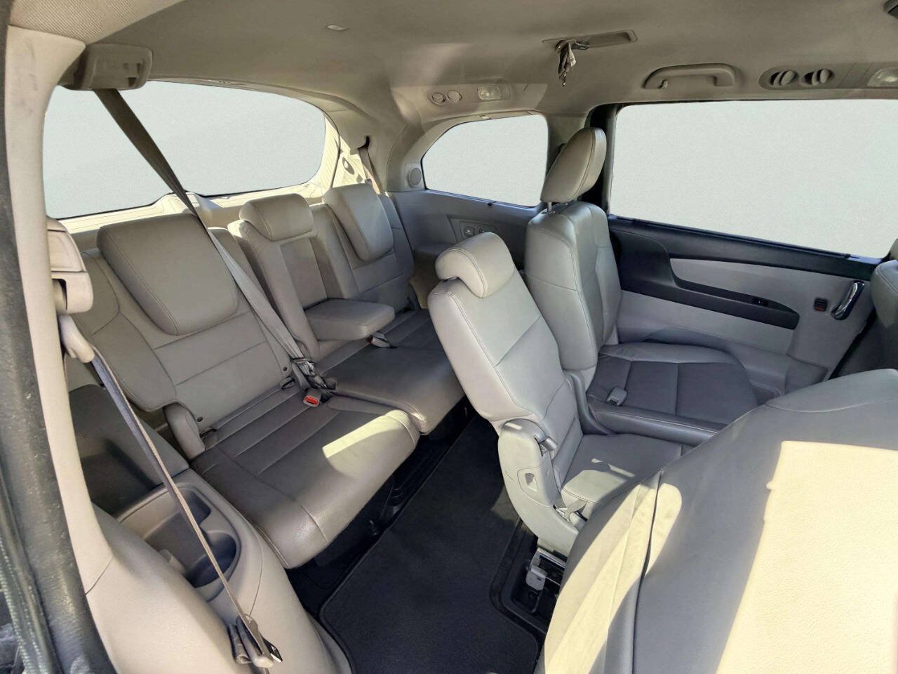 Used 2015 Honda Odyssey Touring Elite image 37