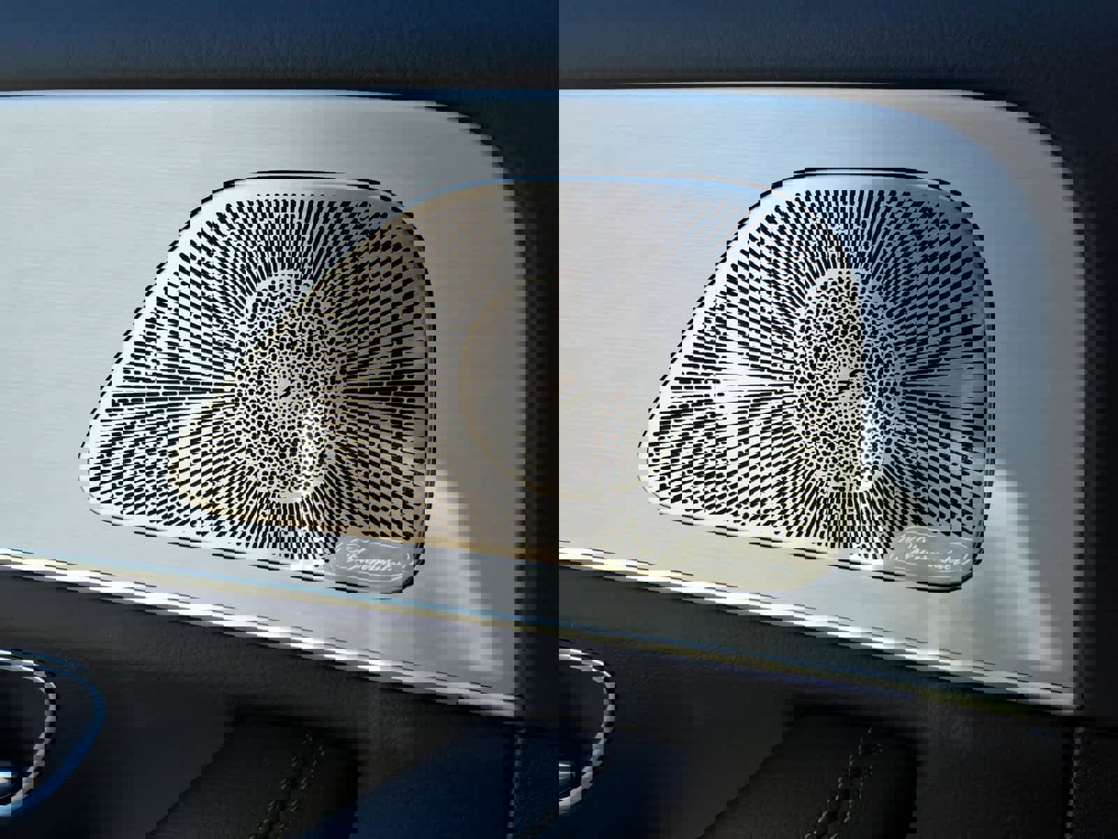 Used 2025 Mercedes-Benz GLS 450 4MATIC image 16