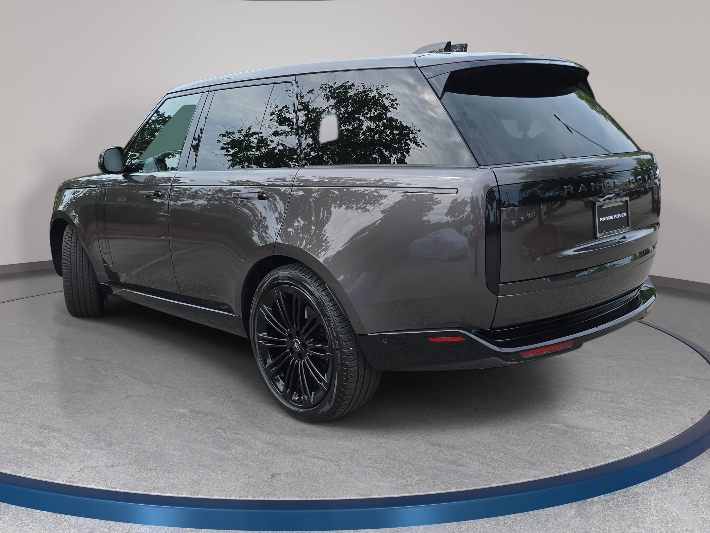 Certified 2024 Land Rover Range Rover SE AWD/4WD image 7