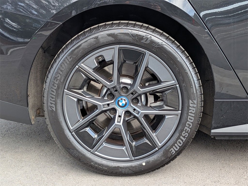 Certified 2023 BMW i4 eDrive35 image 28