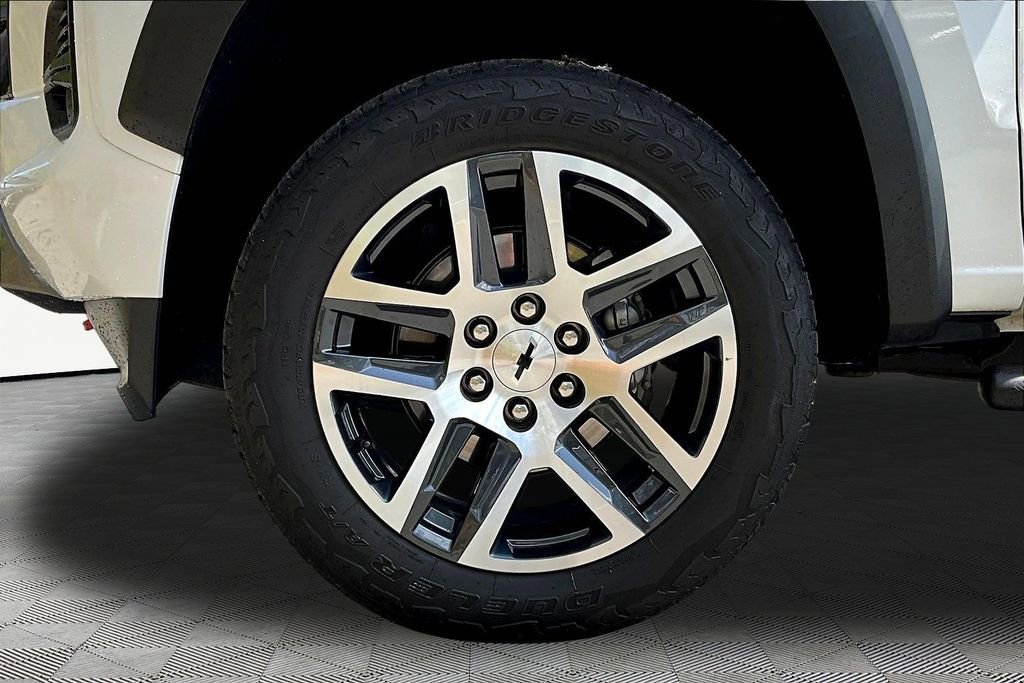 Used 2024 Chevrolet Colorado Z71 w/ Z71 Convenience Package 2 image 22