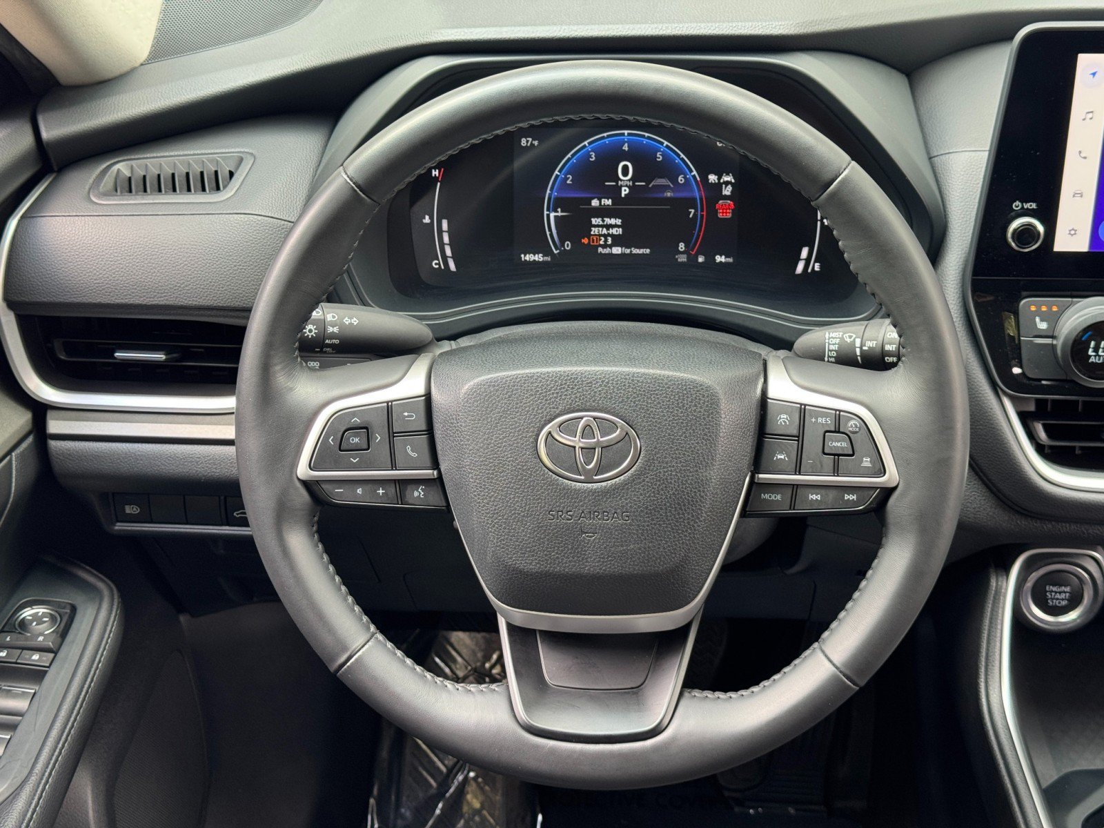 Used 2024 Toyota Grand Highlander AWD image 19