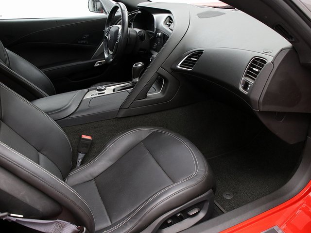Used 2015 Chevrolet Corvette Stingray w/ 2LT Preferred Equipment Group image 28