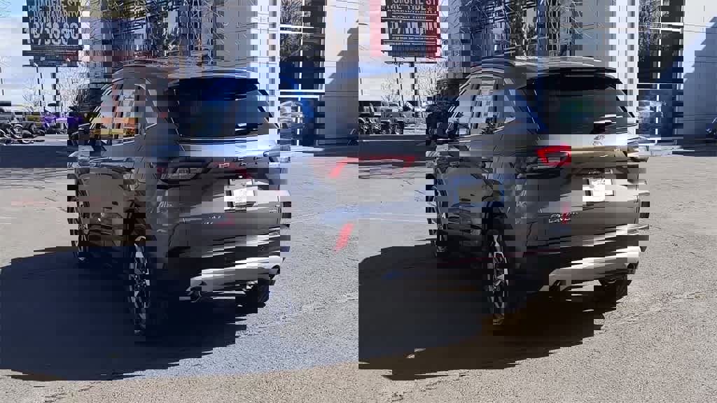 Used 2023 Ford Escape Platinum image 10