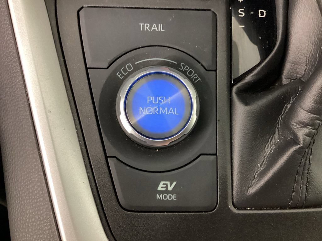 Used 2023 Toyota RAV4 XSE AWD/4WD image 26