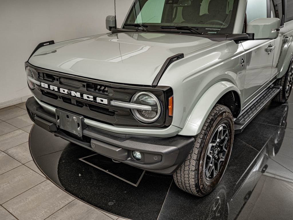 Used 2024 Ford Bronco Outer Banks image 15