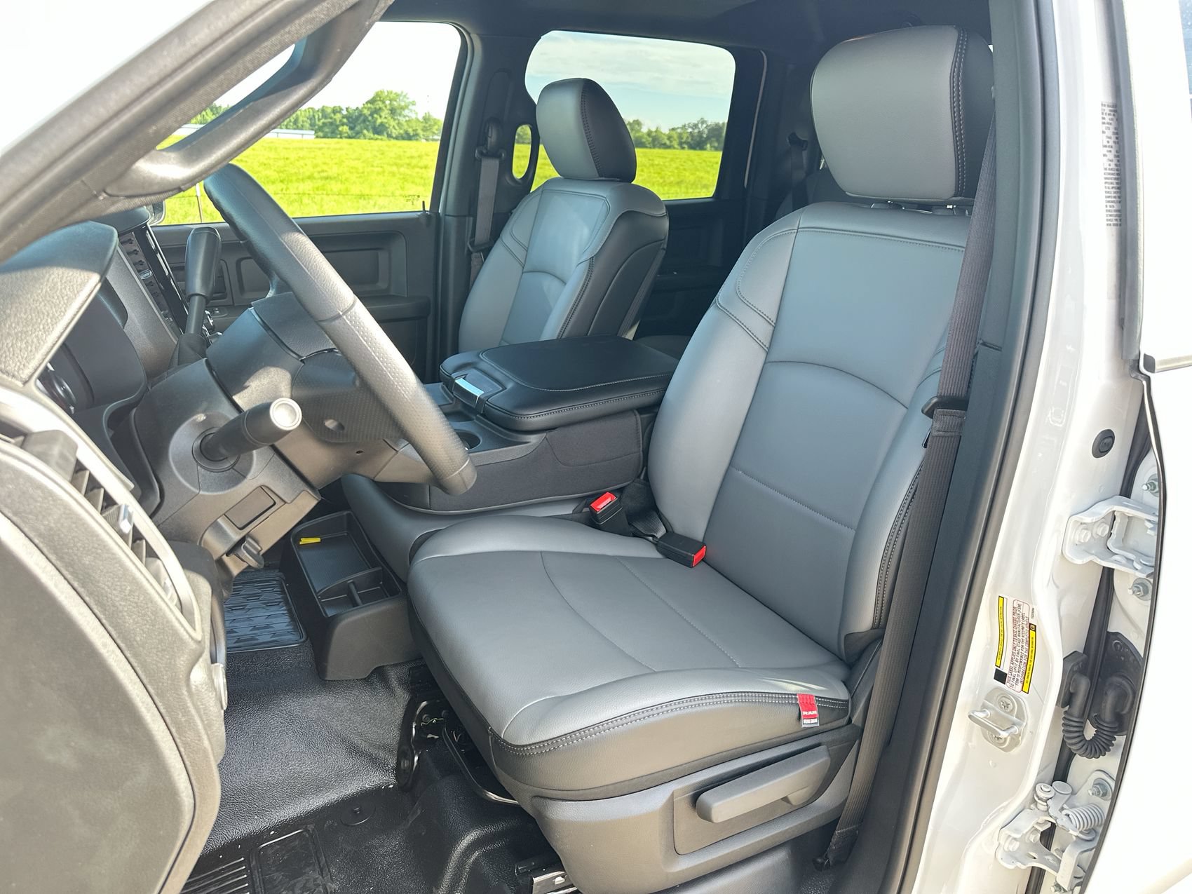 New 2026 RAM 3500 Tradesman AWD/4WD image 11