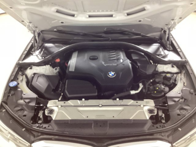Used 2019 BMW 330i xDrive Sedan w/ Premium Package AWD/4WD image 29