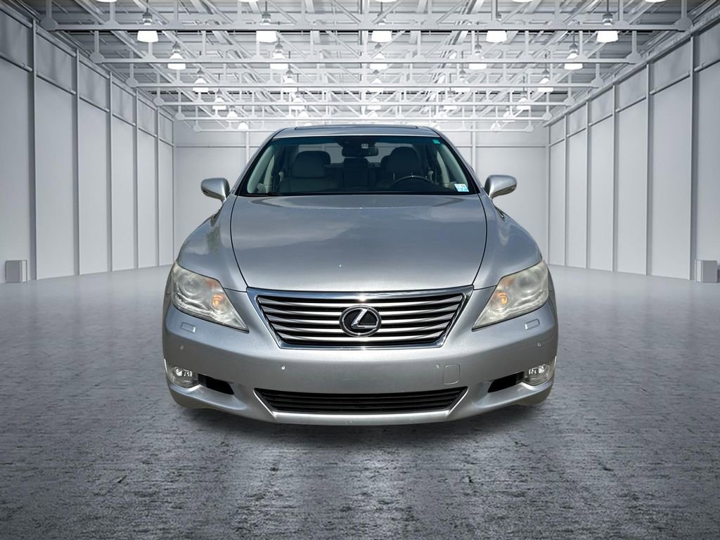 Used 2012 Lexus LS 460 w/ Comfort Pkg image 2