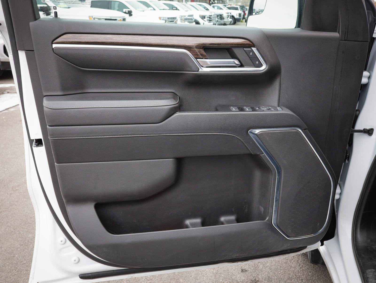 Used 2023 GMC Sierra 1500 SLE w/ X31 Off-Road Package image 15