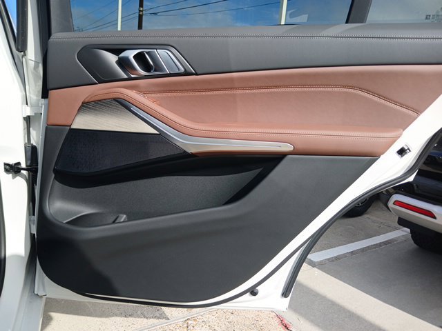 New 2027 BMW X7 xDrive40i AWD/4WD image 11