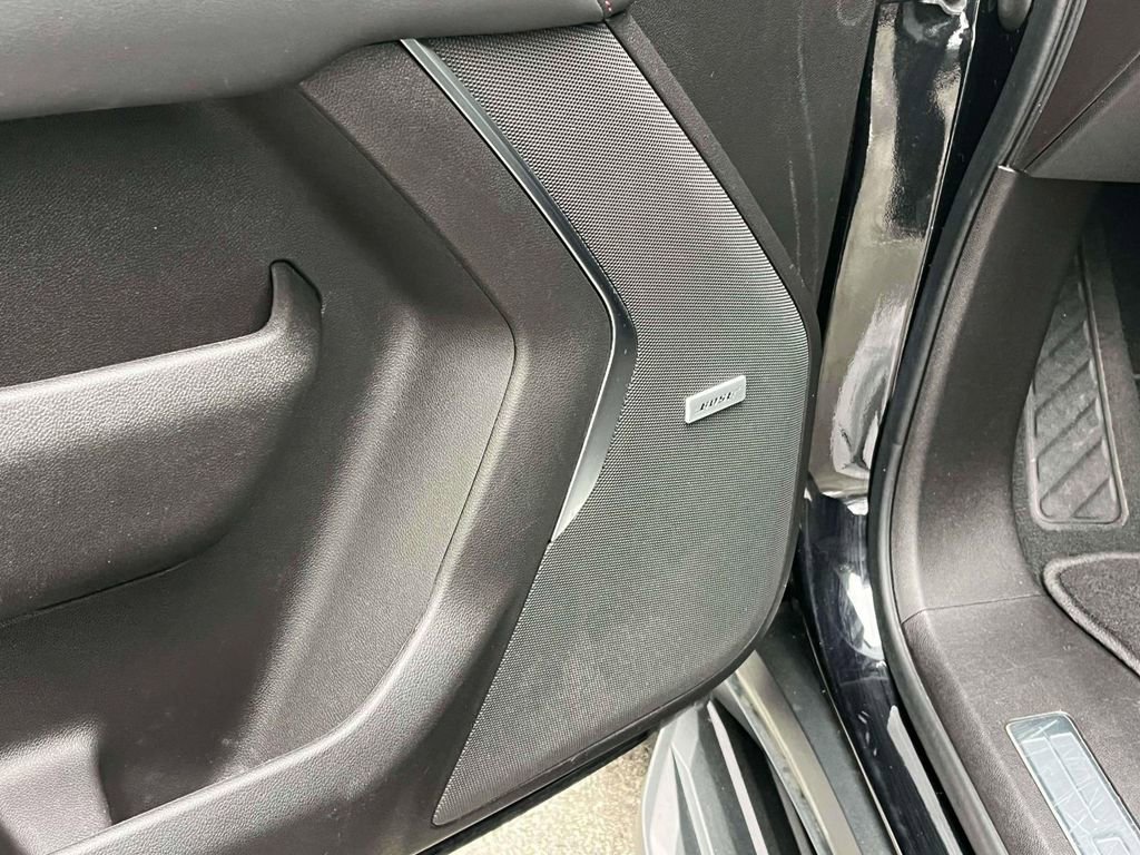 Used 2021 Chevrolet Suburban RST image 28