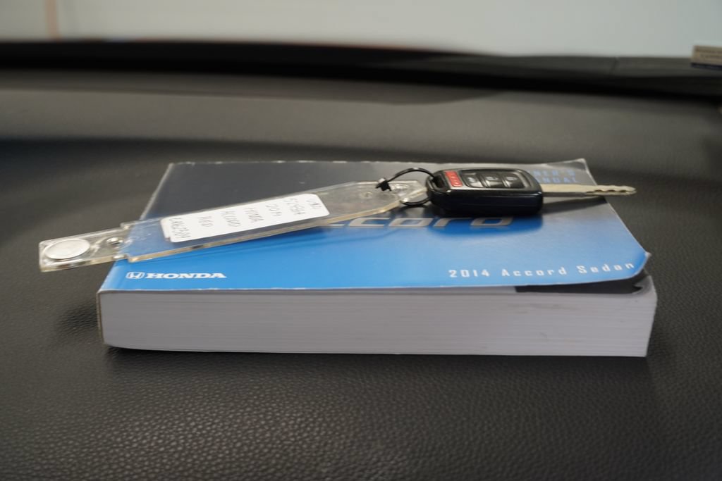Used 2014 Honda Accord LX image 35