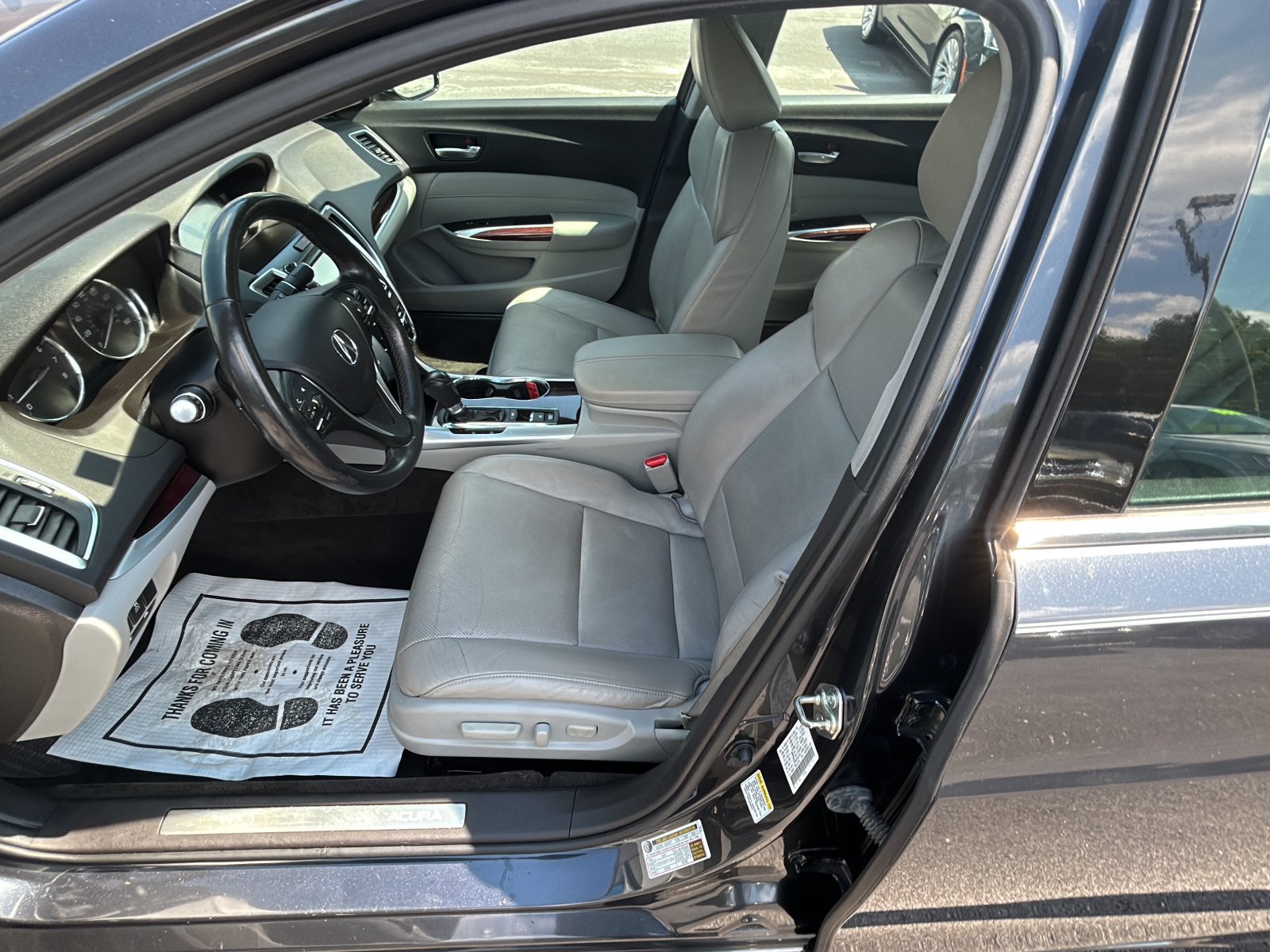 Used 2016 Acura TLX w/ Technology Package FWD image 20