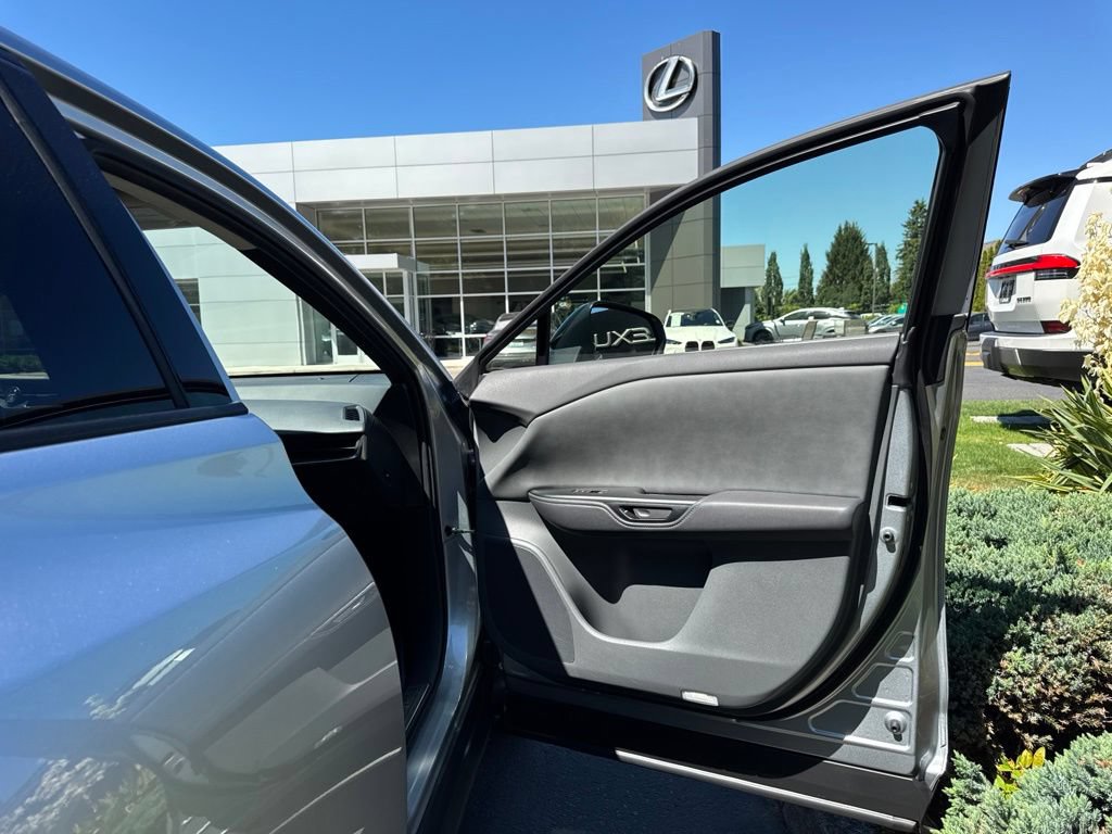 Certified 2023 Lexus RZ 450e Premium w/ Technology Package AWD/4WD image 19