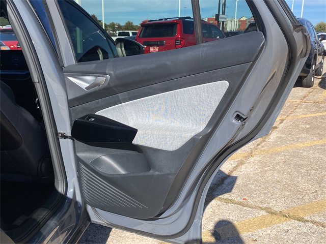 Used 2023 Volkswagen ID.4 Pro image 12