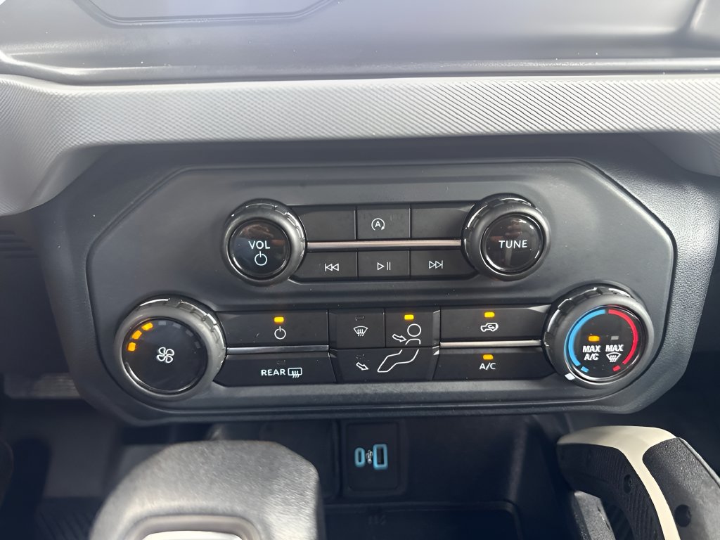 Used 2022 Ford Bronco 4-Door AWD/4WD image 11