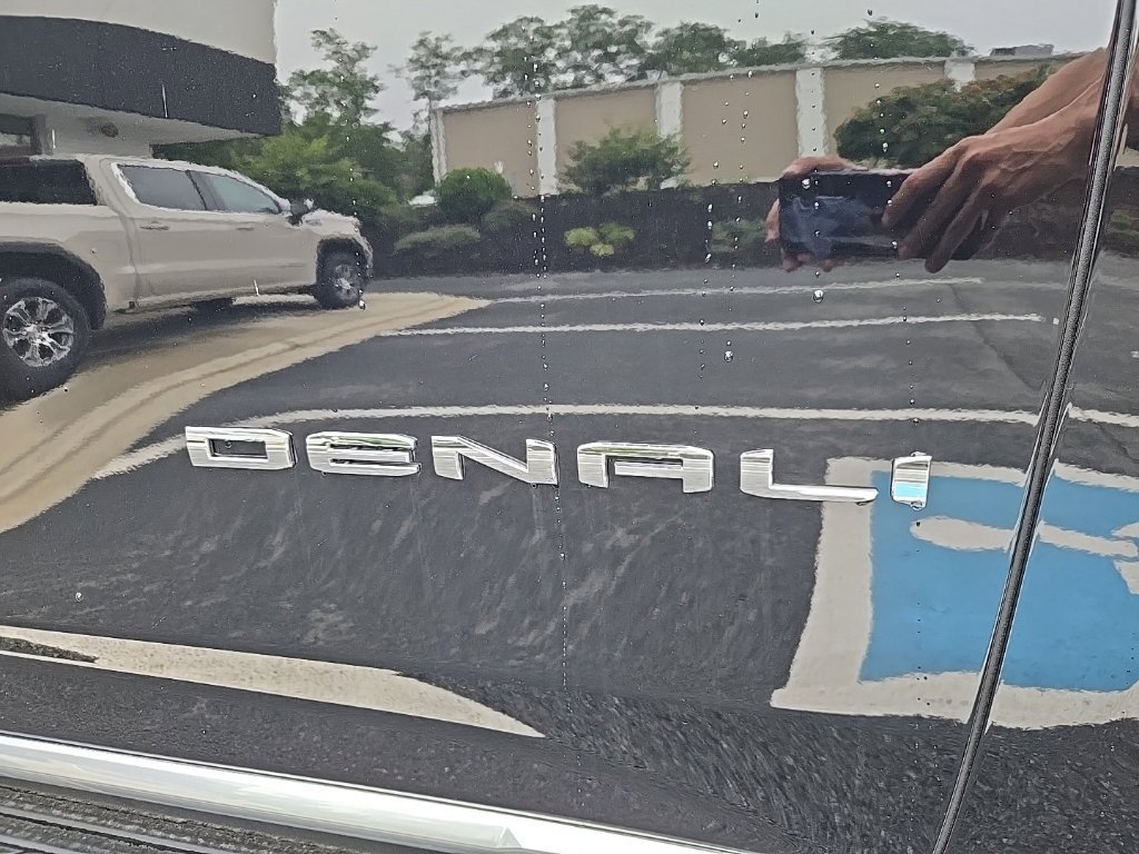 New 2026 GMC Yukon Denali AWD/4WD image 10