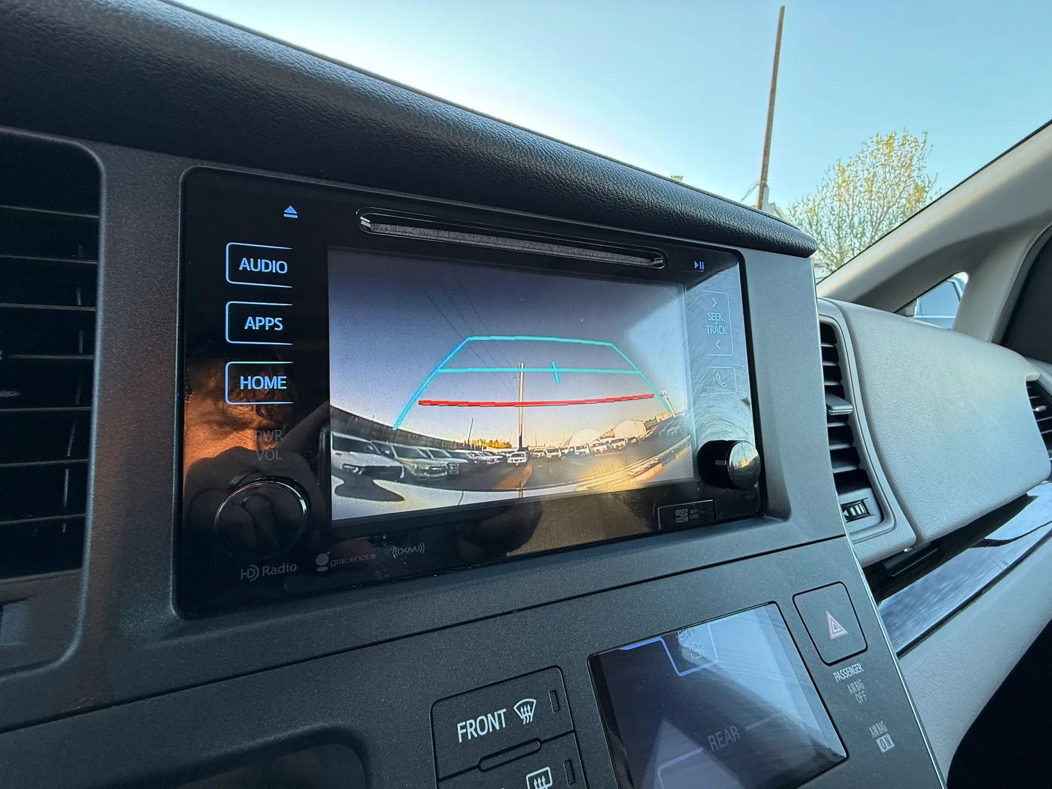 Used 2017 Toyota Sienna XLE Premium w/ Protection Package image 53