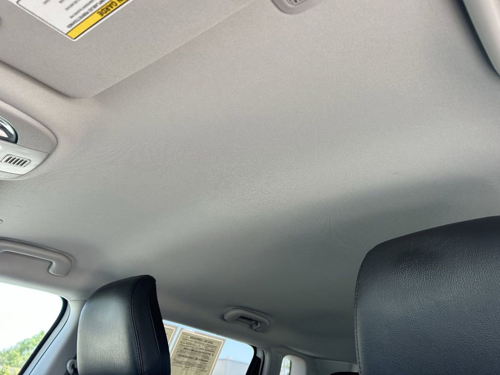 Used 2022 Jeep Compass Limited image 29