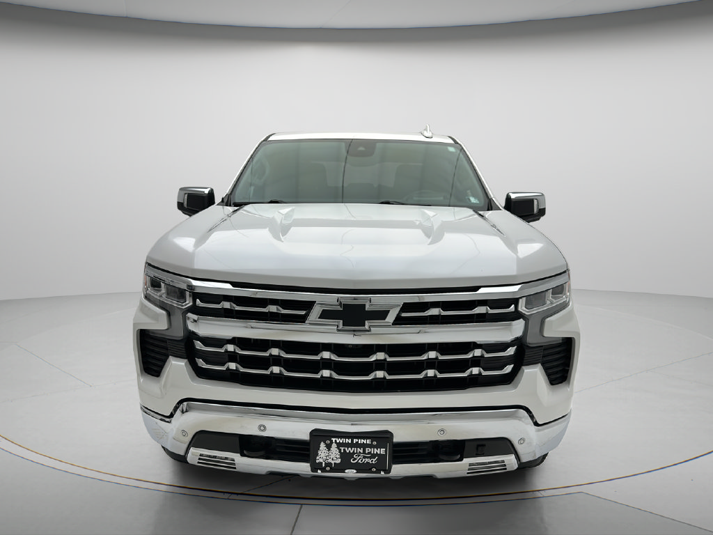 Used 2023 Chevrolet Silverado 1500 LTZ w/ Technology Package AWD/4WD image 2