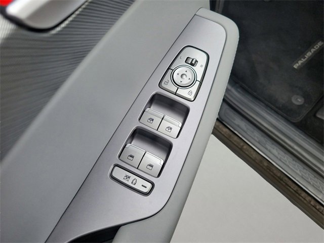 Used 2025 Hyundai Palisade SEL image 14