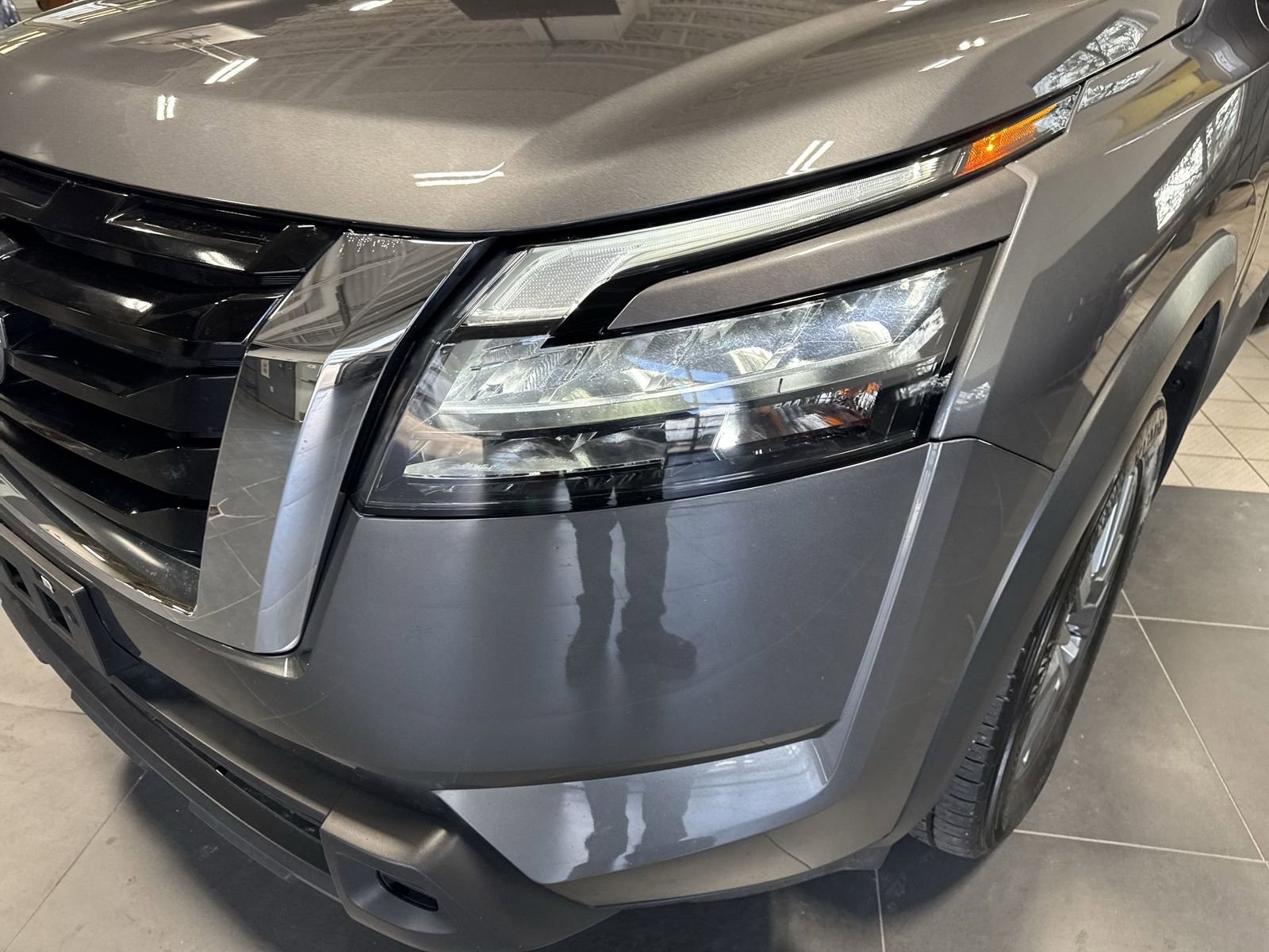 Certified 2025 Nissan Pathfinder SV image 35