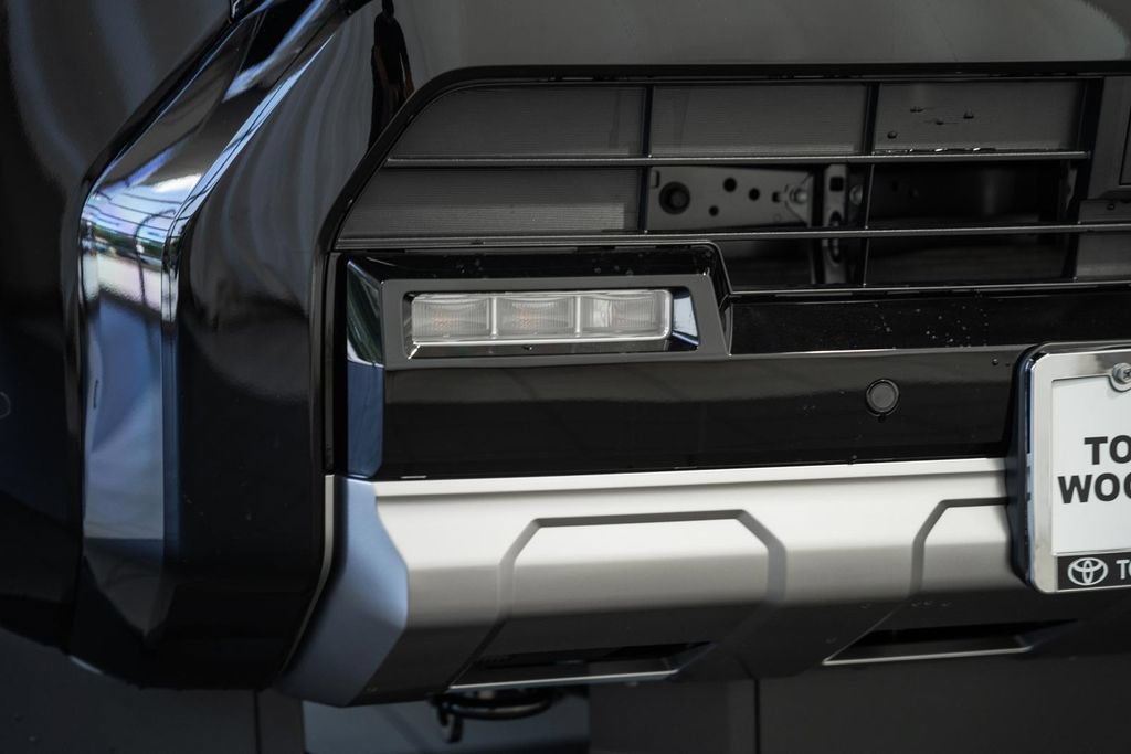 New 2026 Toyota 4Runner Limited AWD/4WD image 10