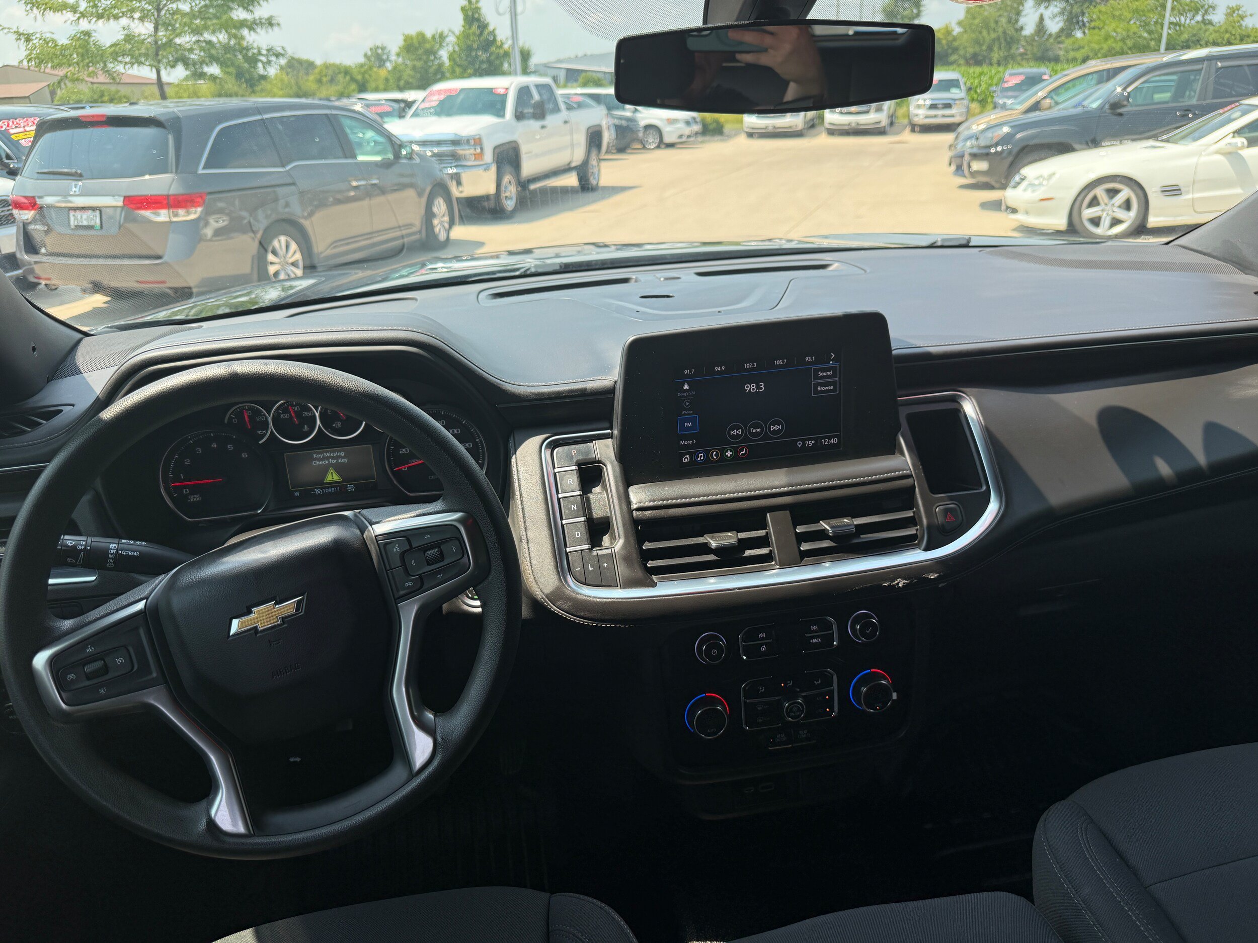 Used 2023 Chevrolet Tahoe 4WD image 9
