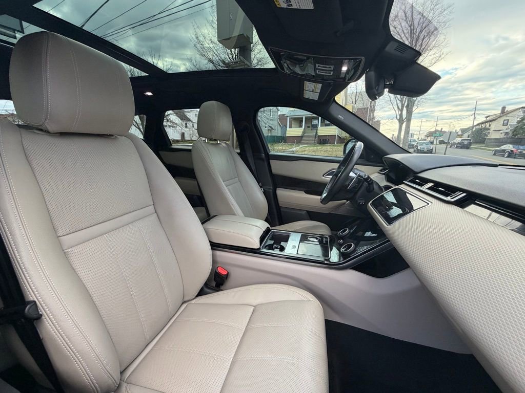 Used 2018 Land Rover Range Rover Velar R-Dynamic SE AWD/4WD image 13