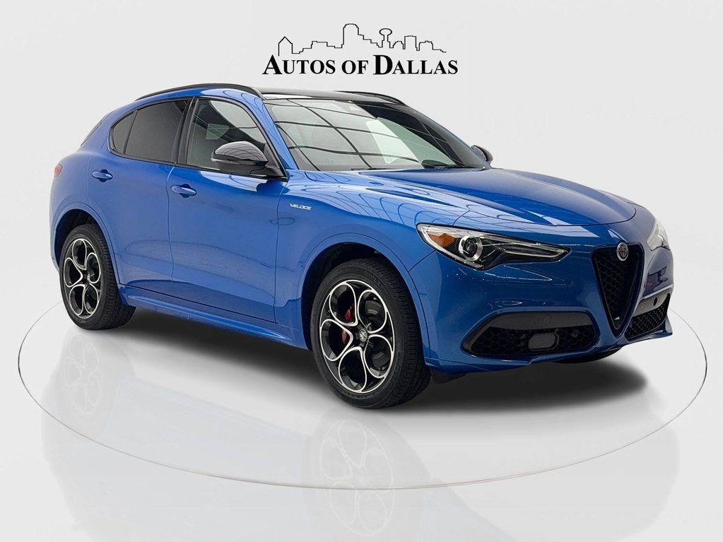 Used 2023 Alfa Romeo Stelvio Veloce image 1