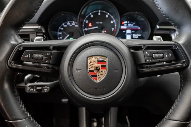 Used 2023 Porsche Macan image 12