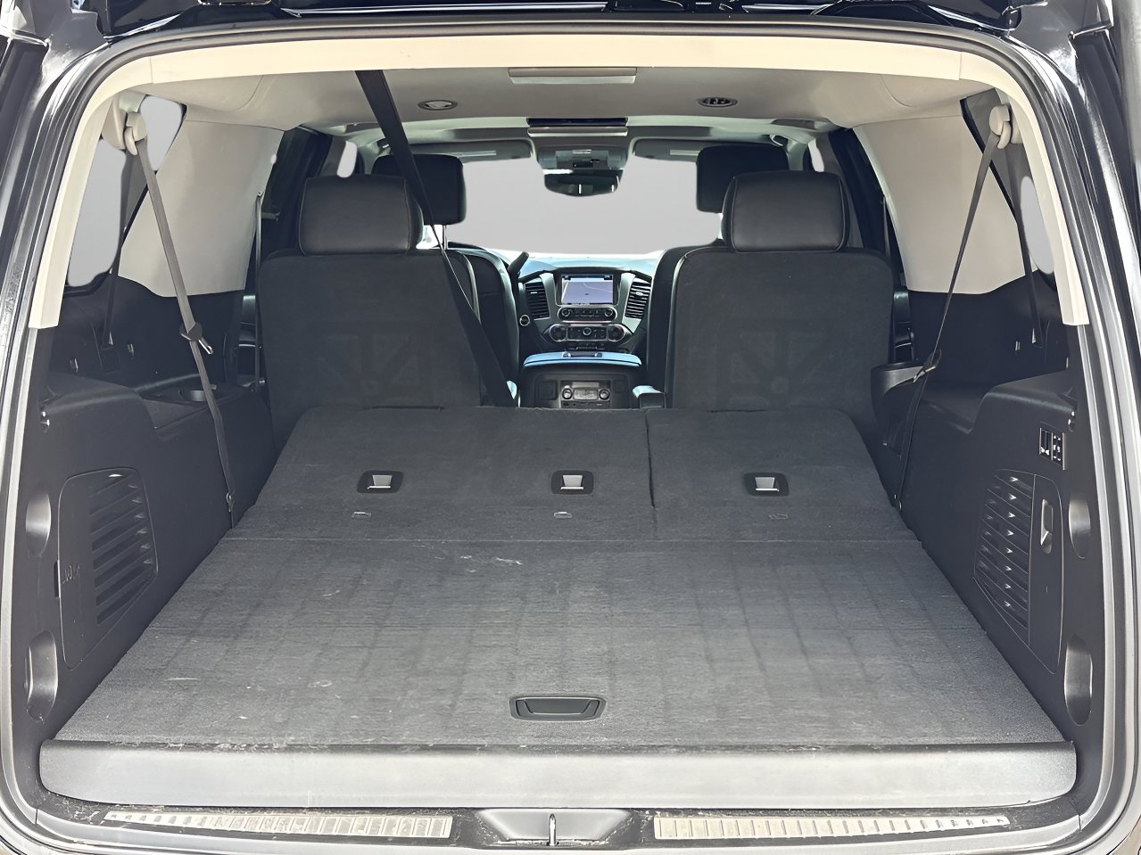 Used 2019 Chevrolet Suburban Premier RWD image 8