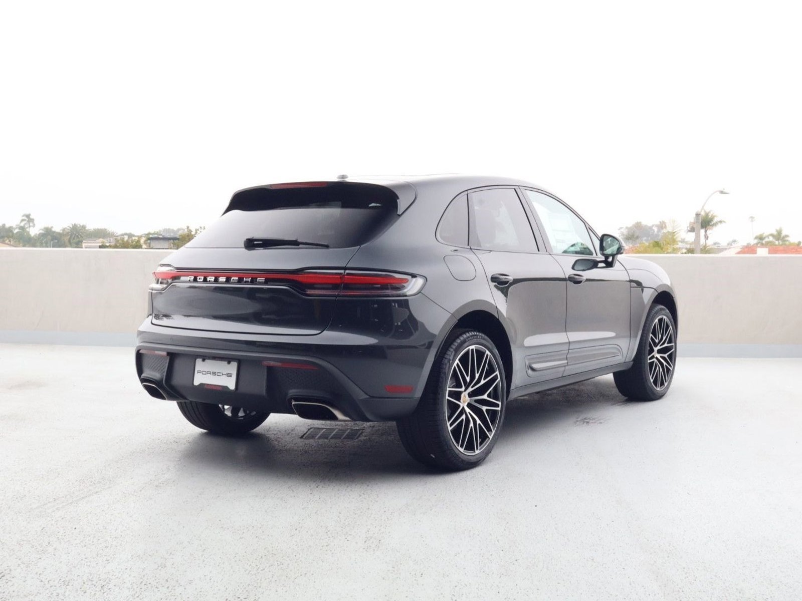 New 2026 Porsche Macan AWD/4WD image 9