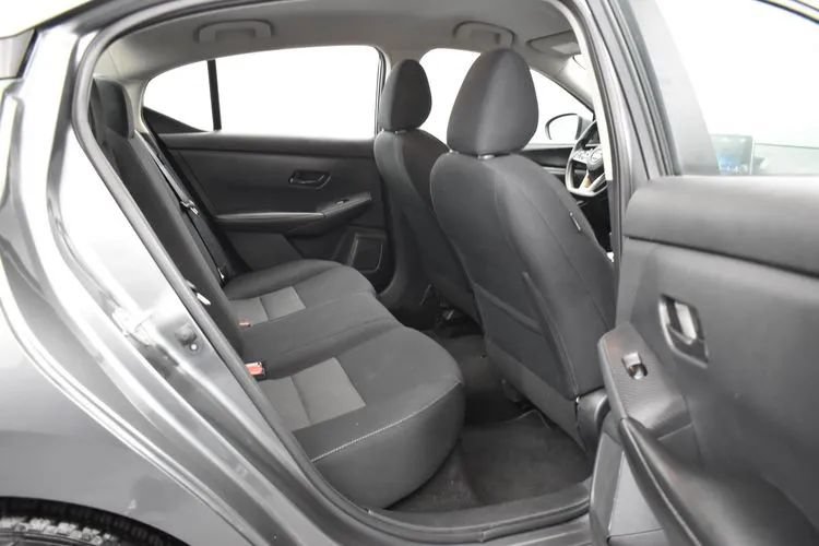 Used 2024 Nissan Sentra SV FWD image 17