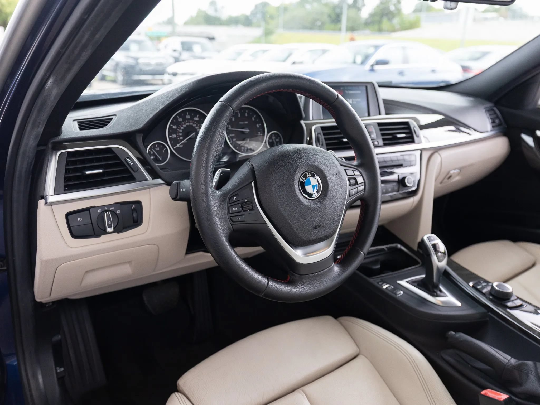 Used 2018 BMW 330i Sedan RWD image 19