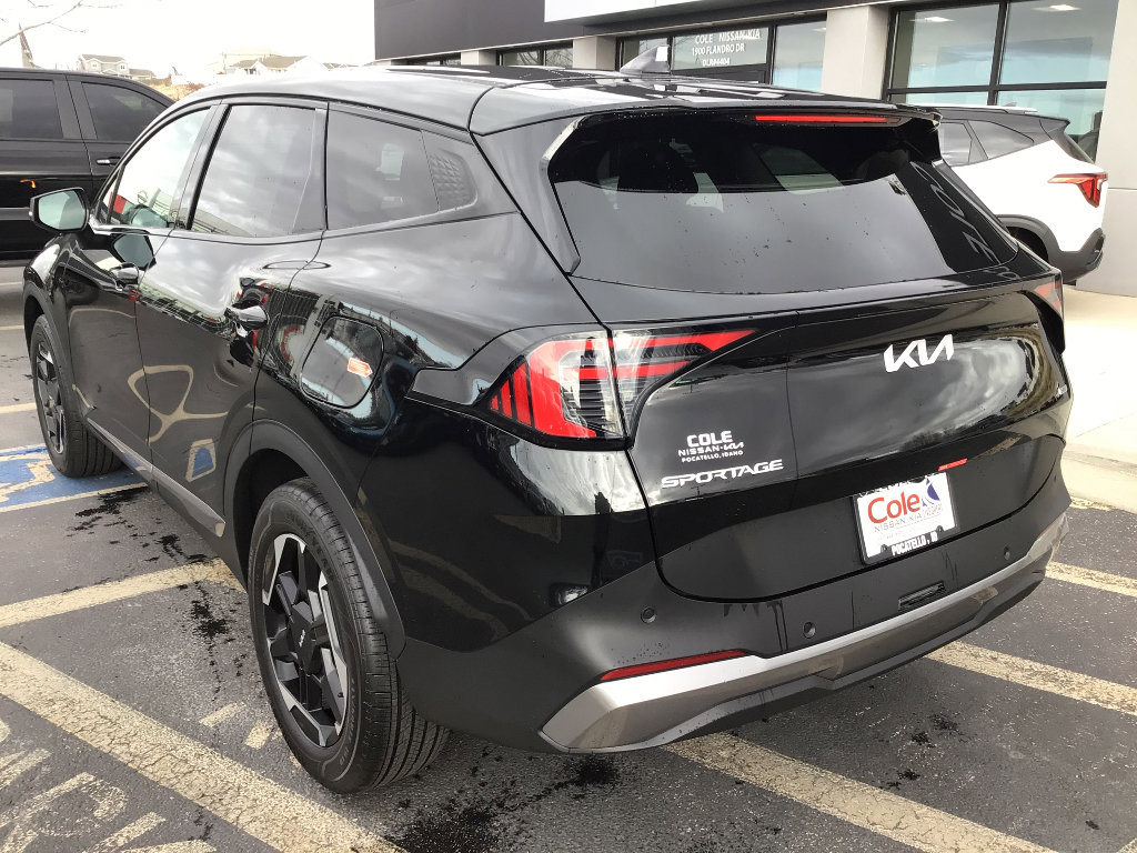 New 2026 Kia Sportage S image 4