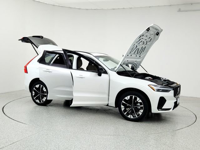 New 2026 Volvo XC60 B5 Plus w/ Protection Package Premier image 10