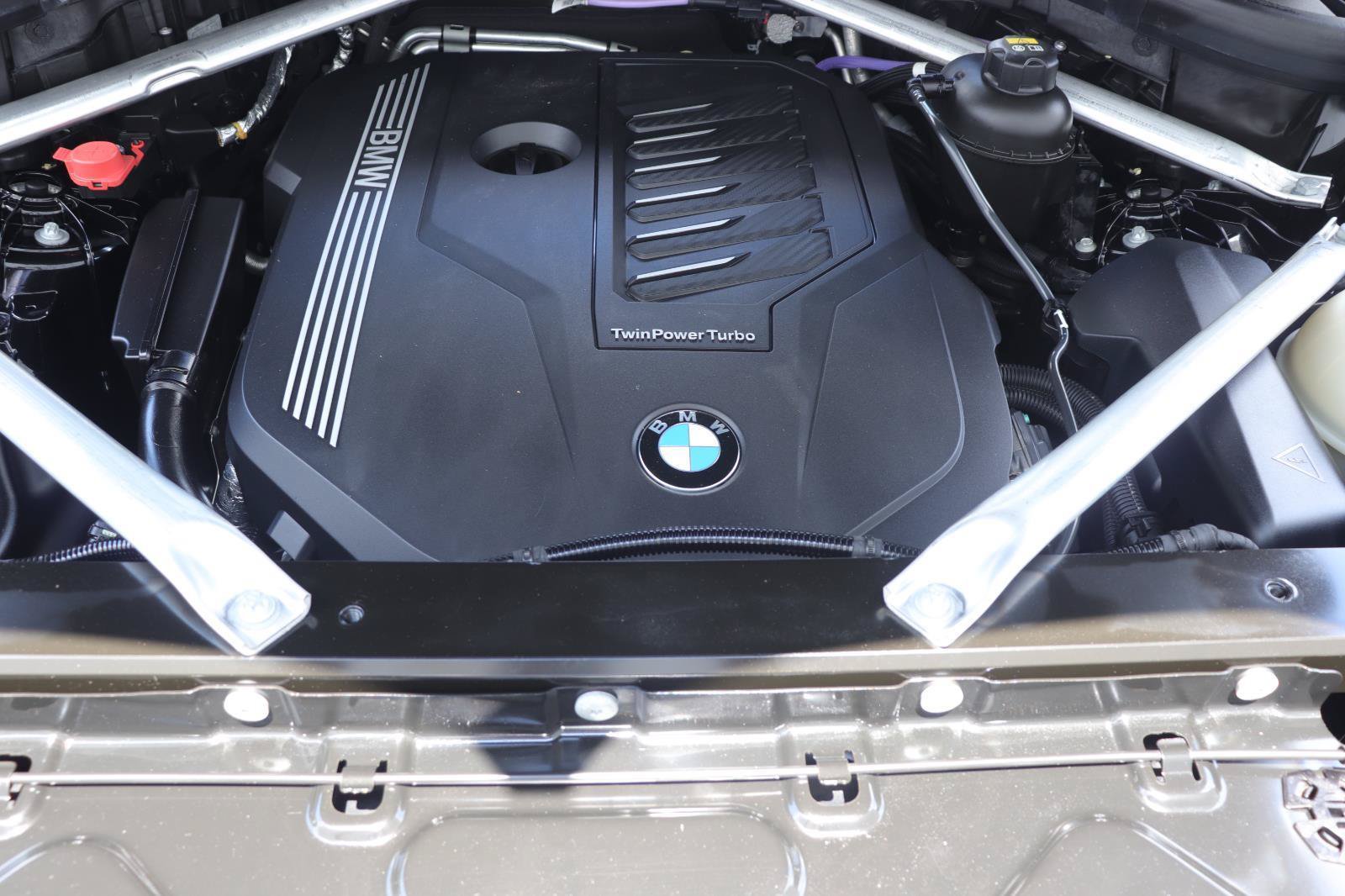 Used 2023 BMW X6 xDrive40i AWD/4WD image 22