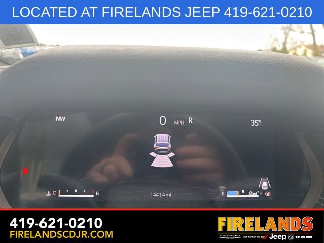 Used 2024 Jeep Grand Cherokee L Laredo image 27