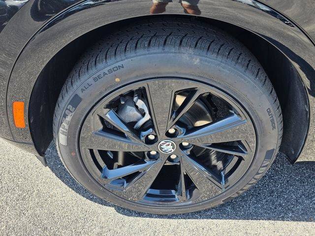 Certified 2023 Buick Envision Essence w/ Sport Touring Package FWD image 9