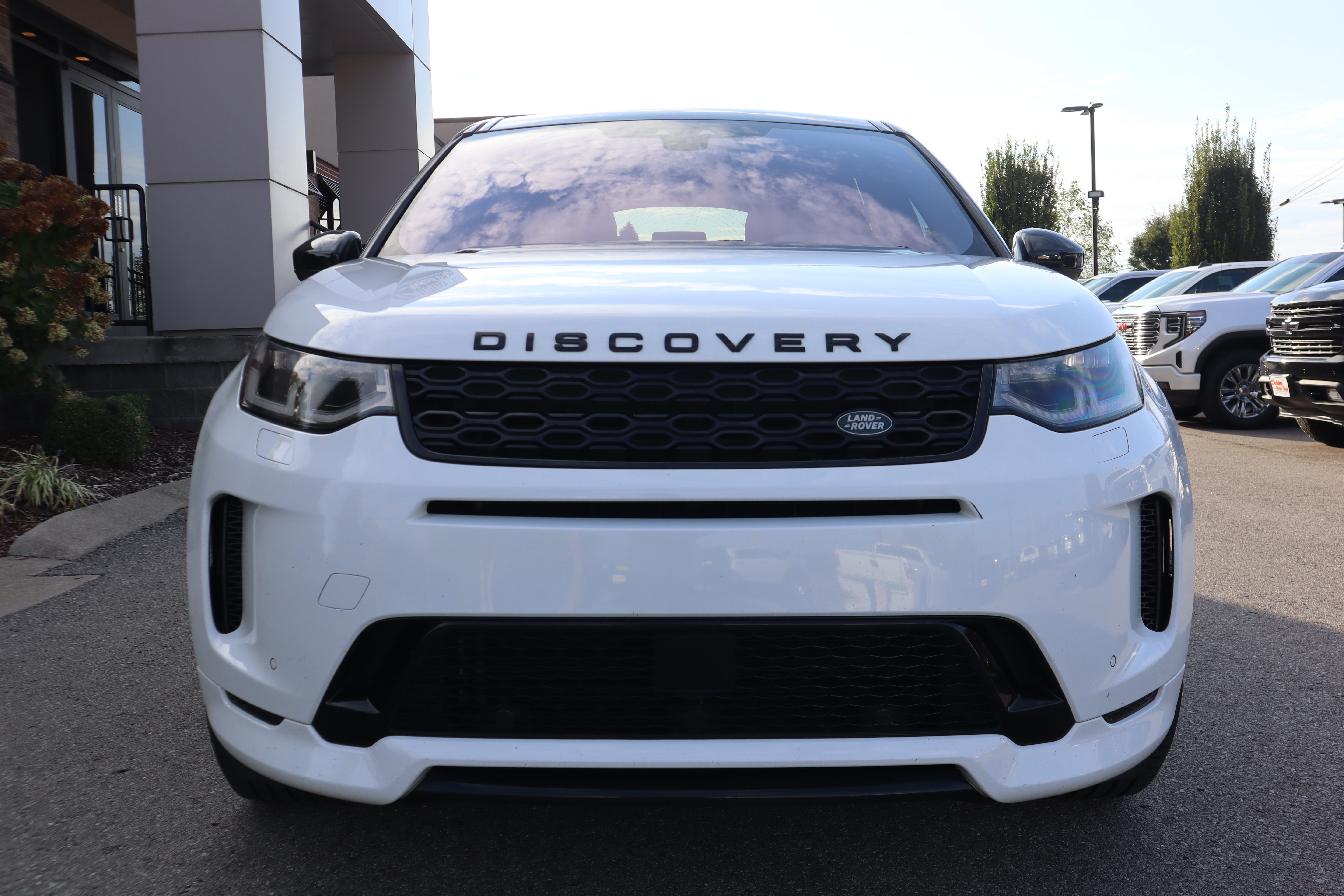 Used 2020 Land Rover Discovery Sport S R-Dynamic AWD/4WD image 4