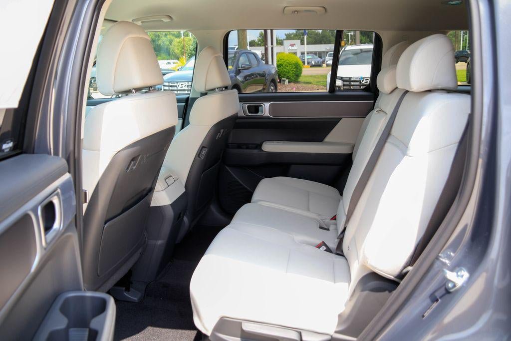 New 2026 Hyundai Santa Fe SE FWD image 9