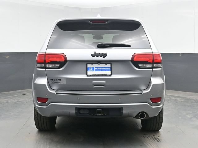 Used 2019 Jeep Grand Cherokee Altitude AWD/4WD image 9