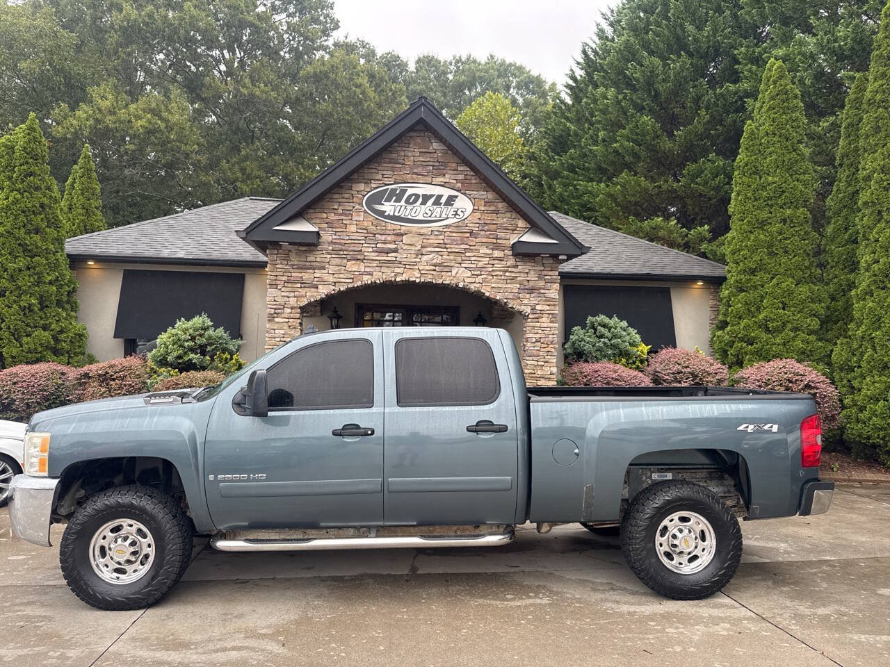 Used 2007 Chevrolet Silverado 2500 LT AWD/4WD image 1