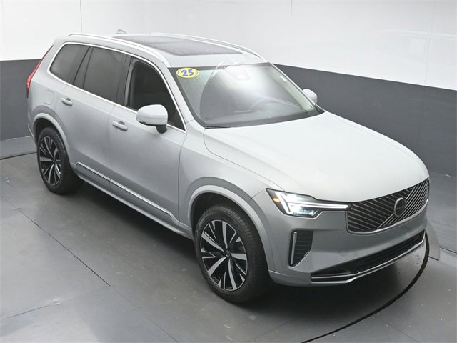 Used 2025 Volvo XC90 B6 Core w/ Protection Package image 41